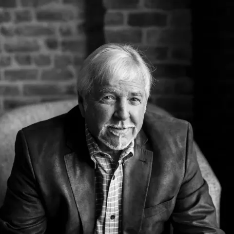 robert hunnicutt headshot